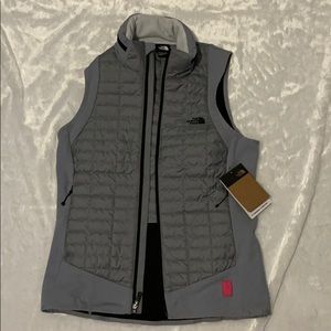 The North Face womens thermo hybrd grey vest